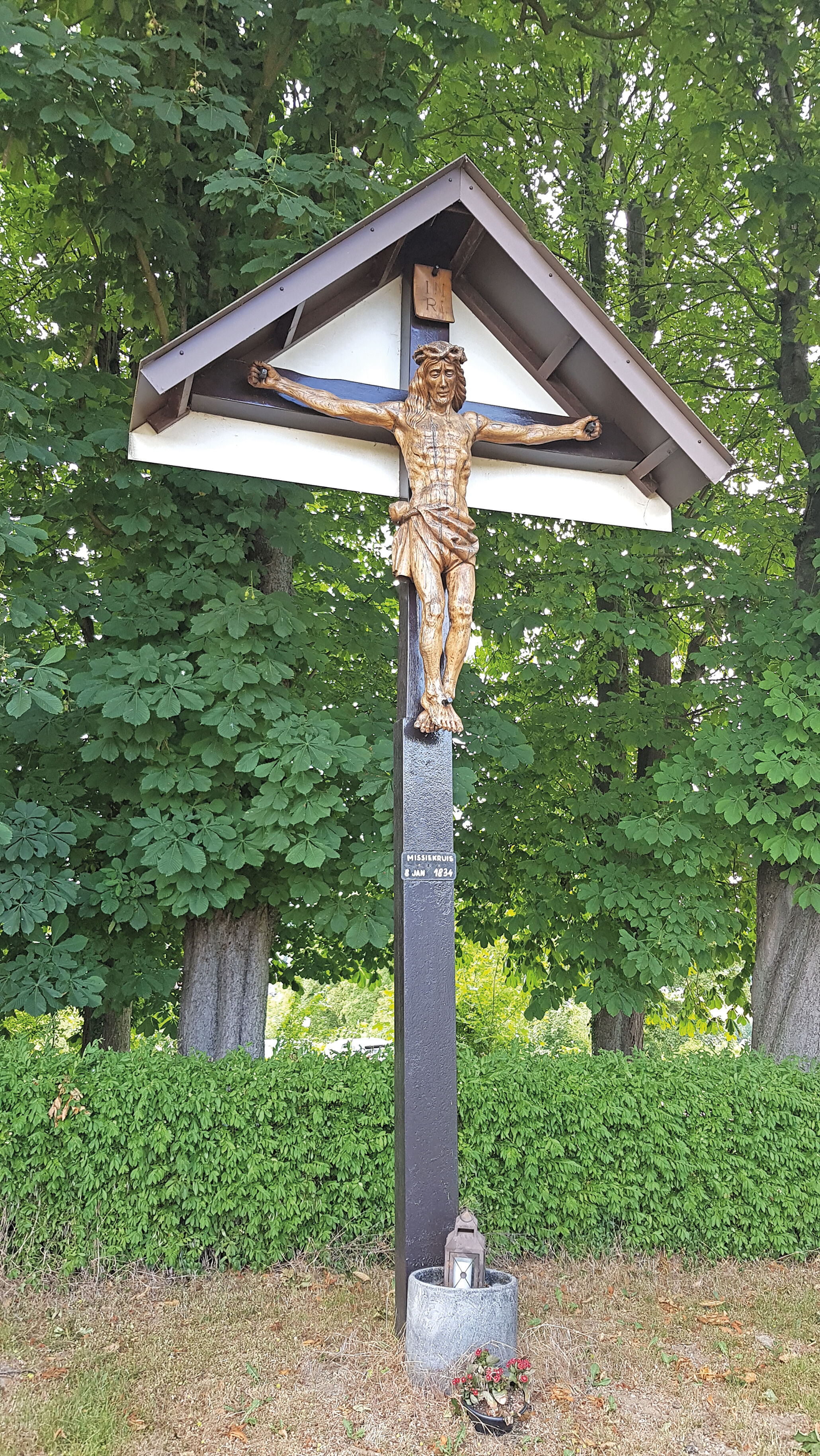 Het onlangs gerestaureerde missiekruis op de Gulperberg,  op 9 juni 2020 gefotografeerd door Romaine, CC0,  via Wikimedia Commons